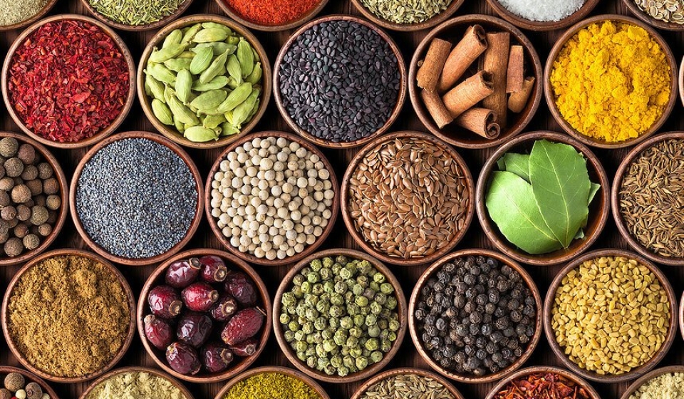 1440x960-spices (1)
